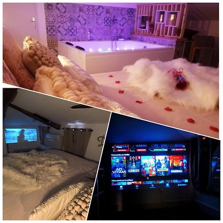 Escapadeveyloise-Nuit Romantique-Spa-Cine-Champagne Pont-de-Veyle Kültér fotó